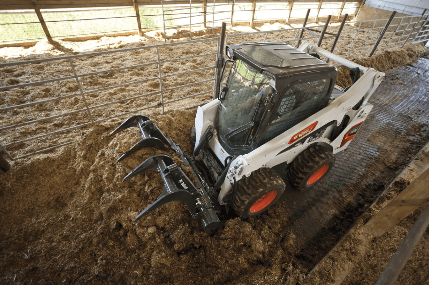 Browse Specs and more for the S590 Skid-Steer Loader - Bobcat of North Texas
