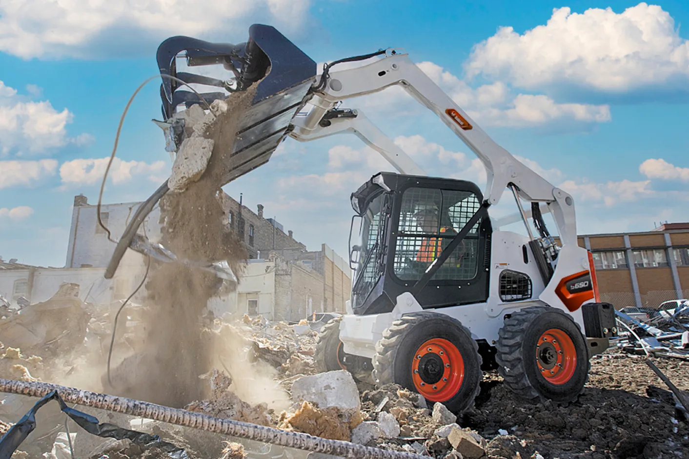 Browse Specs and more for the Bobcat S650 Skid-Steer Loader - Bobcat of North Texas